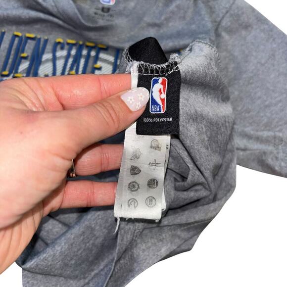 Golden State Warriors NBA Boys M Gray TShirt Basketball Curry 30 Basketball Cali - Picture 6 of 10